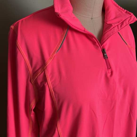 HOLIDAY SALE Everlast Long sleeve Fitness Top - Picture 2 of 6